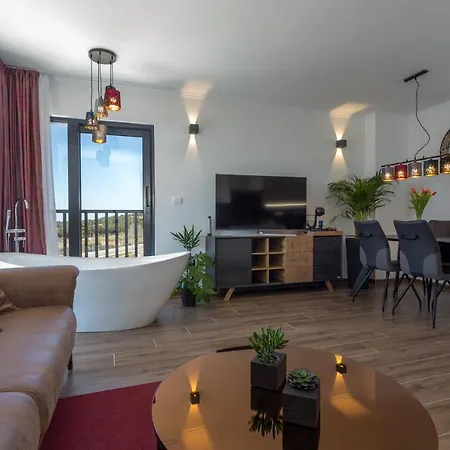 Pleasure דירה בול